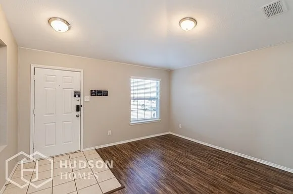 2649 Elderberry Ln — Photo 3