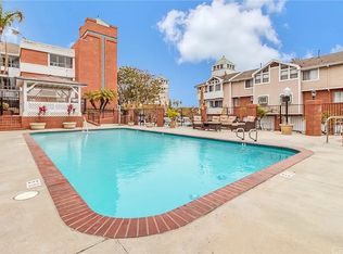 865 S B St, Oxnard, CA 93030