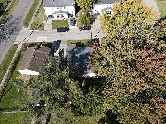 3rd image of 31604 Antrim Ct