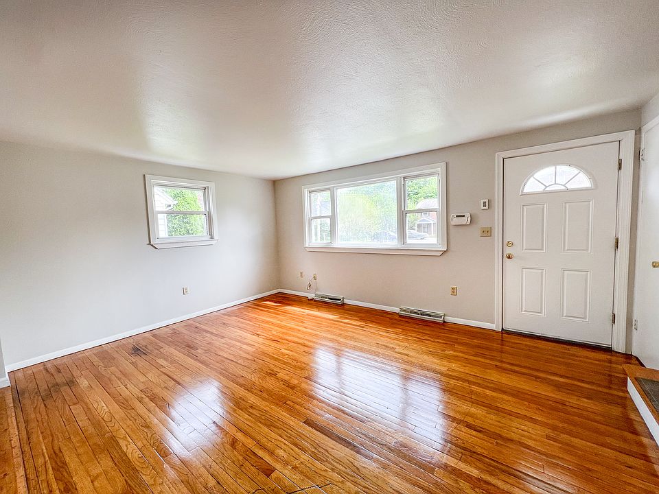 1st image of 54 Vineland Ter