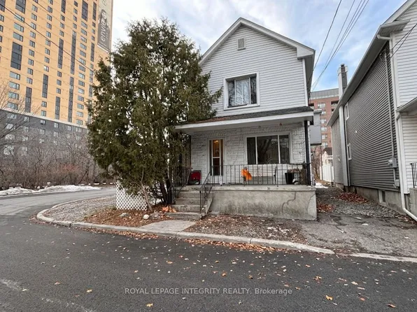 129 Pamilla St, Ottawa, ON K1S 3K9