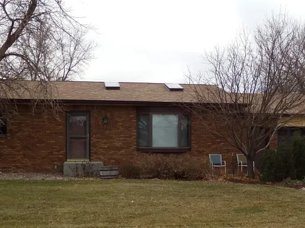 2002 E 32nd St, Scottsbluff, NE 69361
