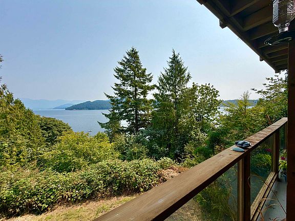 4th image of 784 Marine Dr