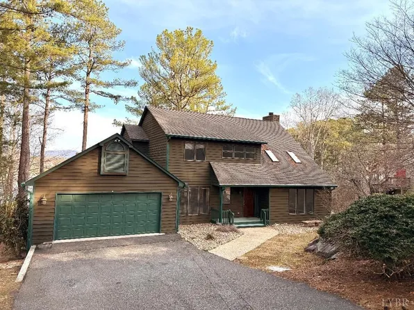 609 Lake Vista Dr, Forest, VA 24551