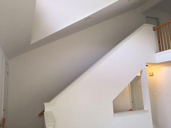 LR stairs to loft