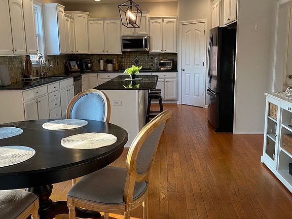 4th image of 13354 Sedgwick Ln