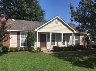 6584 Magnolia Dr, Olive Branch, MS 38654