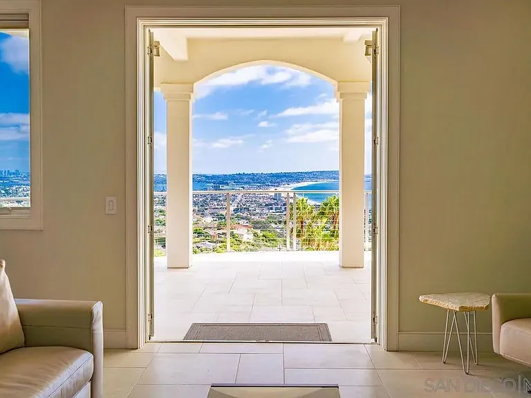 1001 La Jolla Rancho Rd — Photo 30