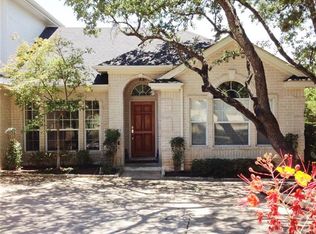 108 Tallstar Dr, Lakeway, TX 78734