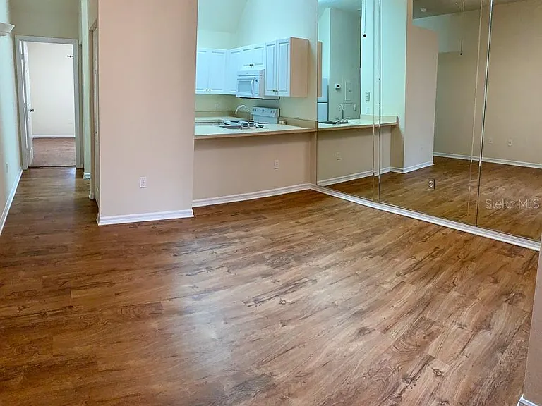 3901 SW 27th St #5 — Photo 14