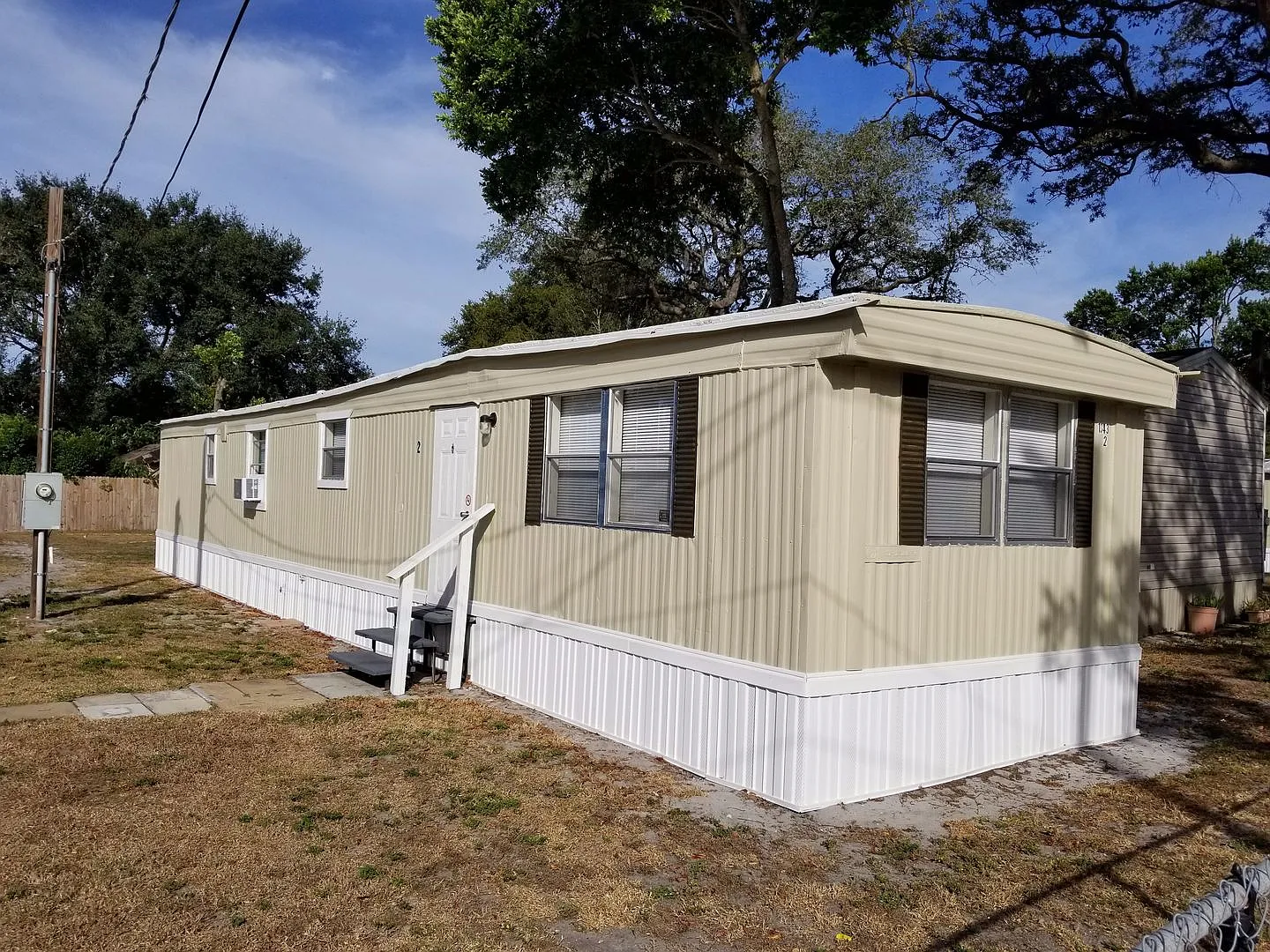 Two-Bedroom Mobile Home for Rent — Photo 1