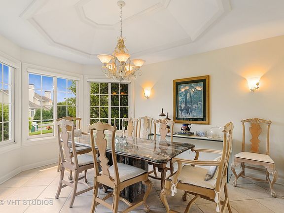 5th image of 17612 W Knollwood Ct