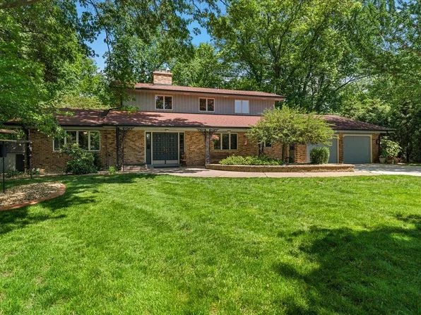 2963 E Bluffwood Ter, Saint Joseph, MI 49085