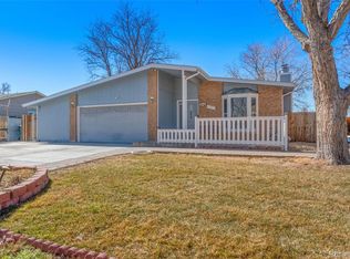 1027 Norfolk St, Aurora, CO 80011