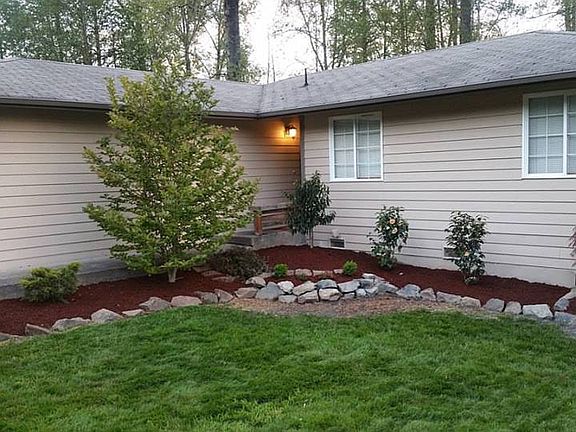 2nd image of 2623 Lake Dr
