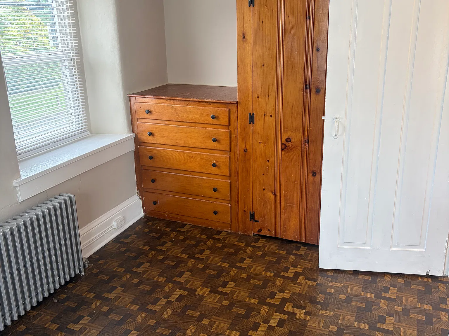 1 bed, 750 sqft, $1,000 — Photo 3