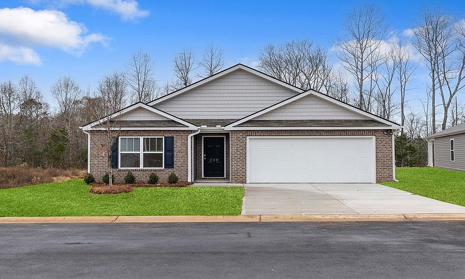 1st image of 139 Cades Cove Dr