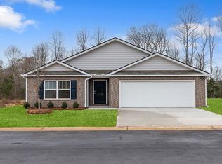 139 Cades Cove Dr, Greenwood, SC 29646