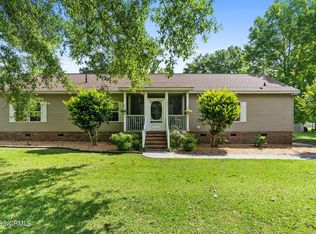 230 Oakmont Dr, Hampstead, NC 28443