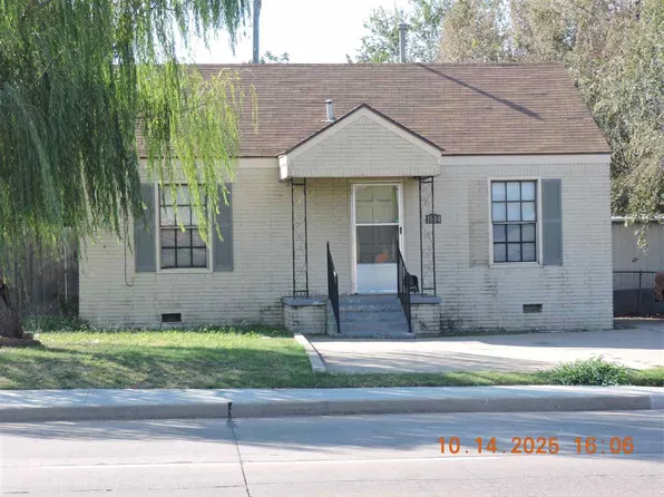 1814 NW Sheridan Rd, Lawton, OK 73505