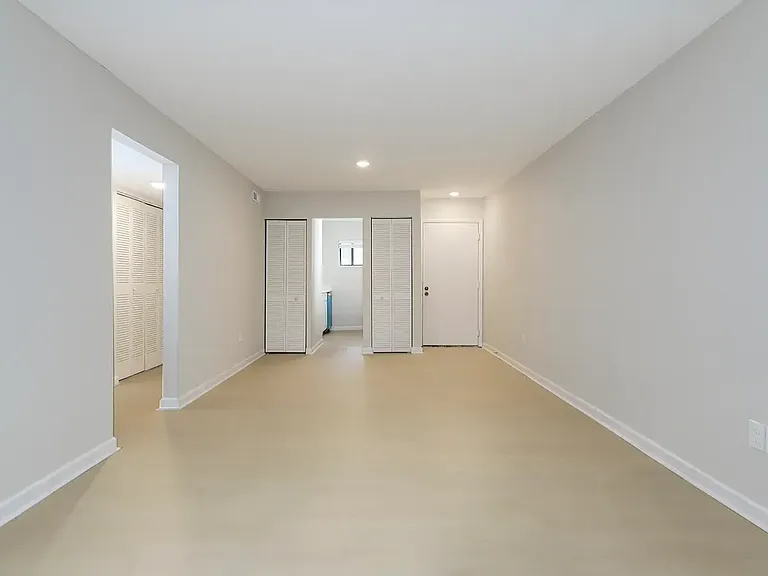 Village Park Apartments — Photo 4