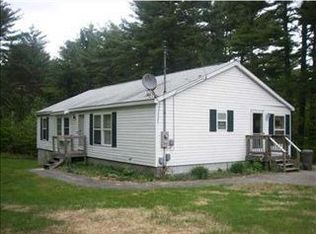 995 Cape Rd, Hollis Center, ME 04042