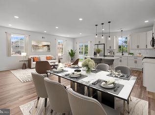 9410 Krewstown Rd, Philadelphia, PA 19115