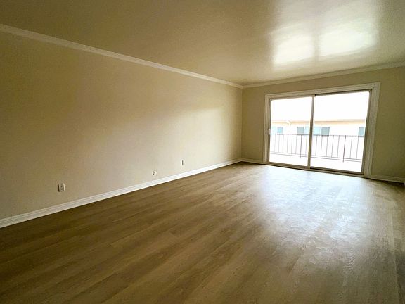2nd image of 764 W 30th St APT 9