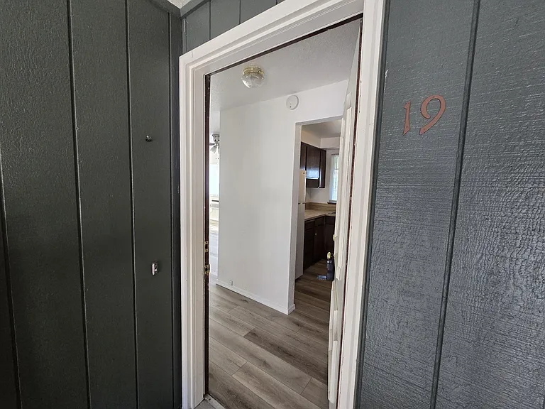 140 Atkinson Ct #19 — Photo 15