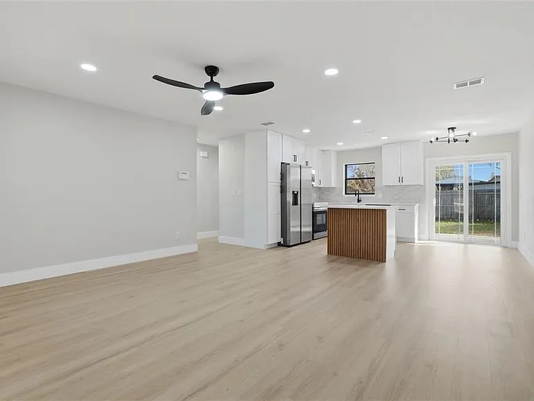 2843 Calico Ct — Photo 8