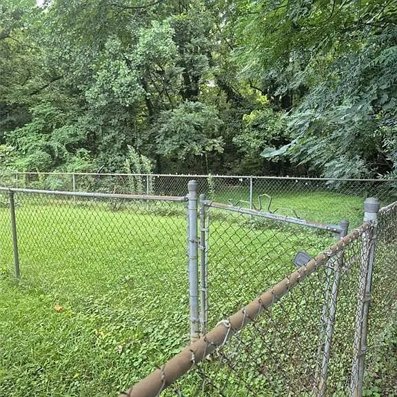 1995 Phillips Dr SE — Photo 2