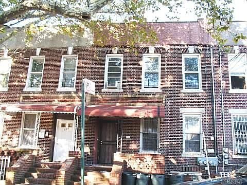 3 FAMILY HOME