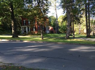 32 Marvin St, Clinton, NY 13323