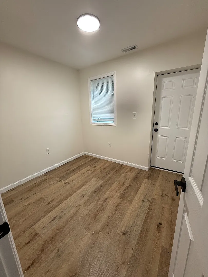1328 Morton St — Photo 4