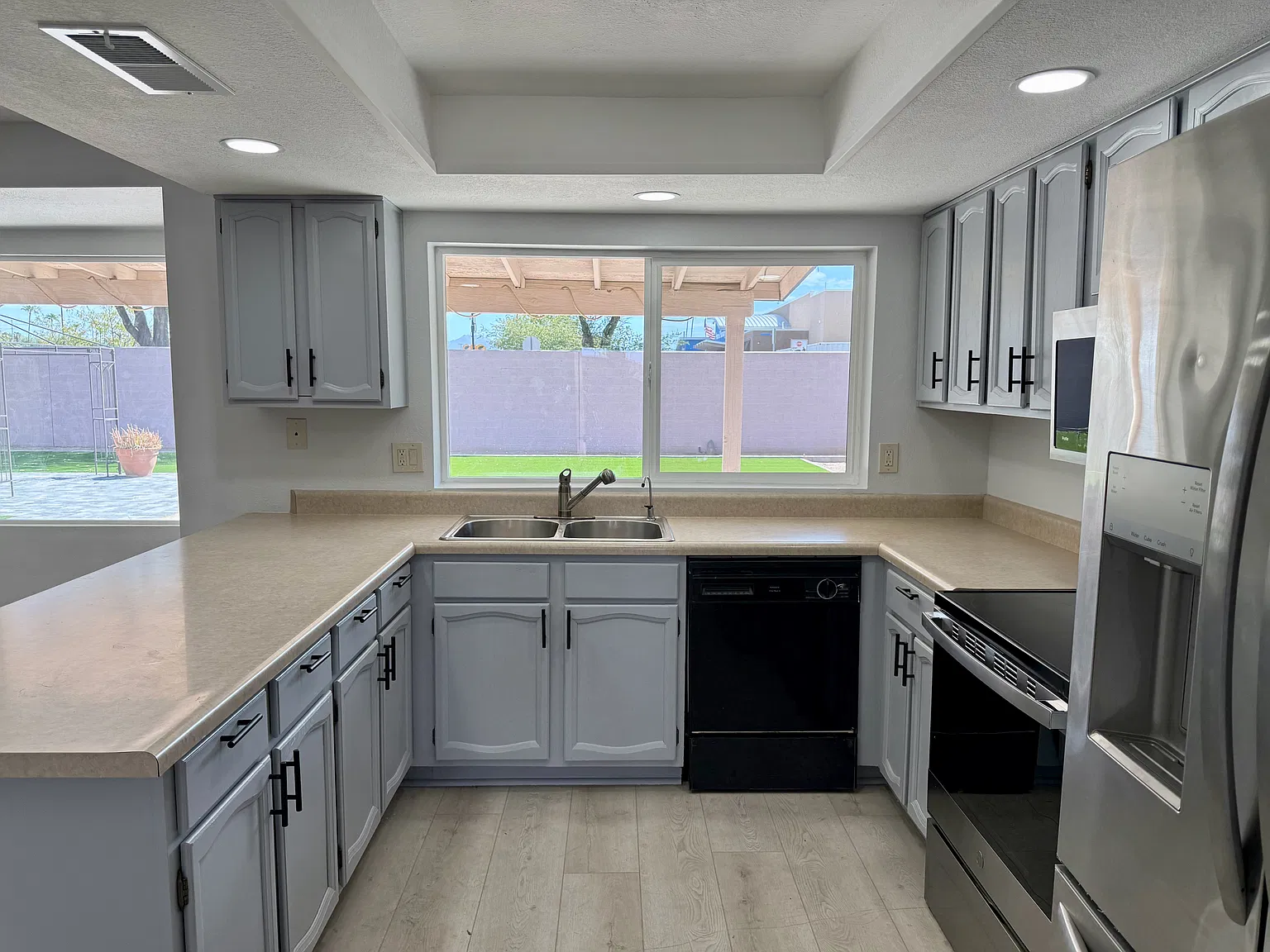 4 bed, 1762 sqft, $3,000 — Photo 4