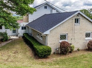 260 Sherwood Dr, Johnstown, PA 15905