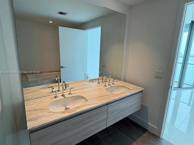 2900 NE 7th Ave #1606 — Photo 20