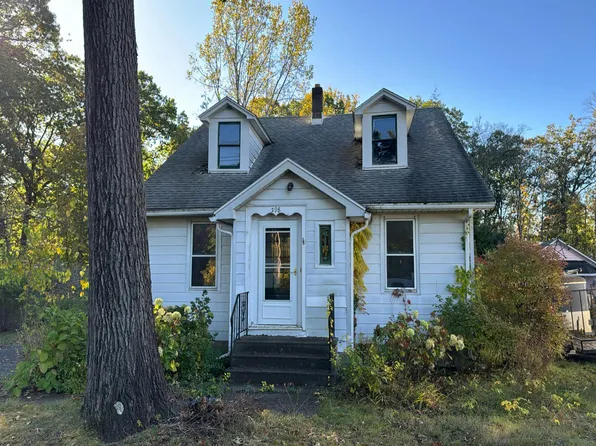 598 Feura Bush Rd, Glenmont, NY 12077
