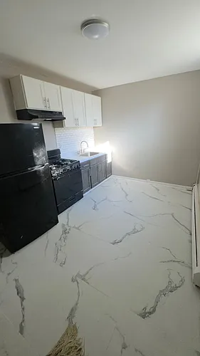 428 River St #1 Photo 1