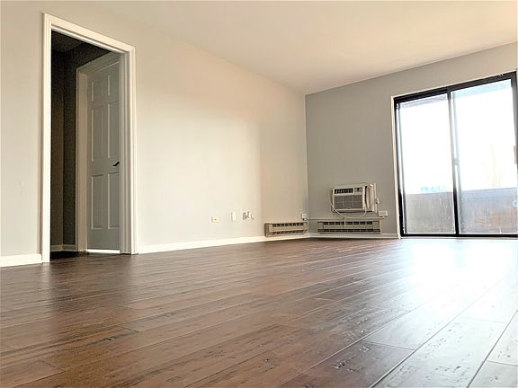 2nd image of 5130 N Albany Ave APT 104