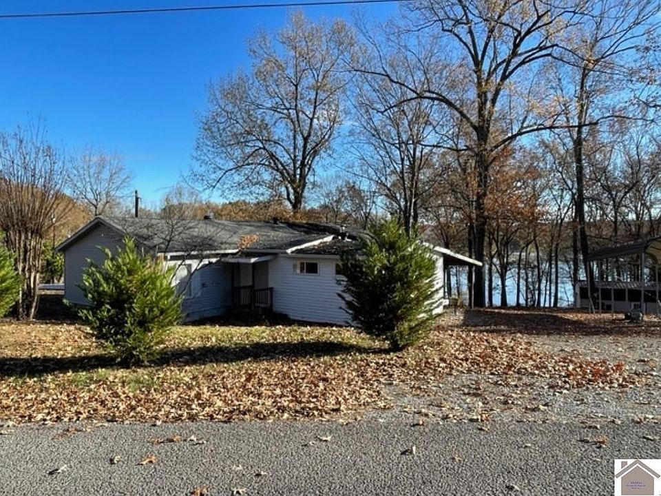 1st image of 400 Riverview Trl