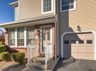 2 High Pond Ln, Bedminster, NJ 07921