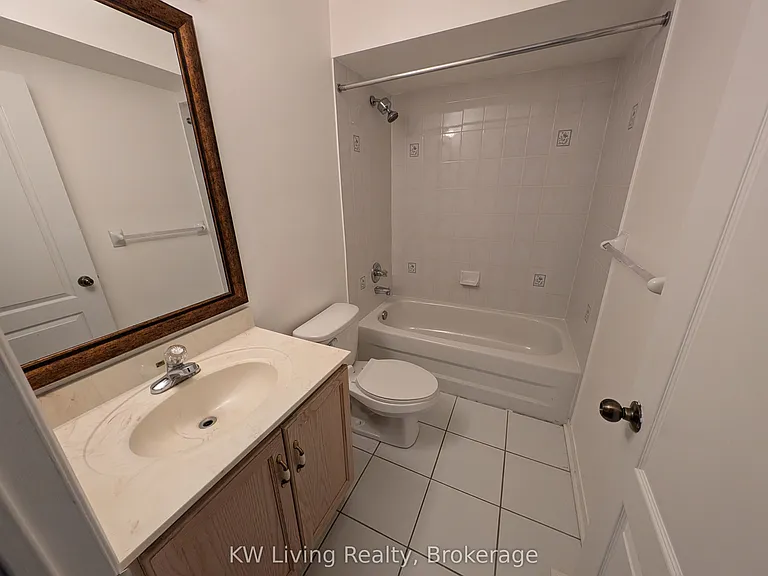 78 Bridlepath St — Photo 9