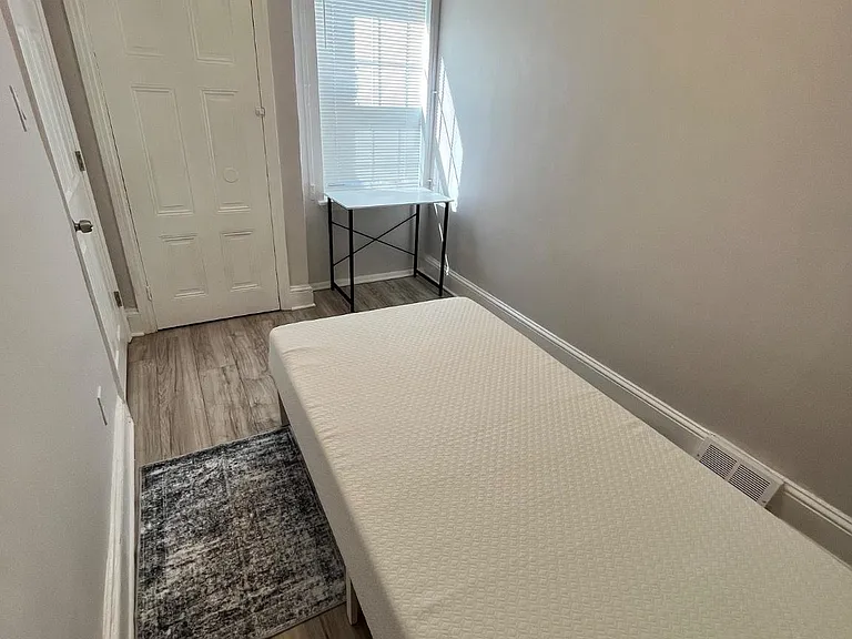 2048 N Darien St — Photo 18