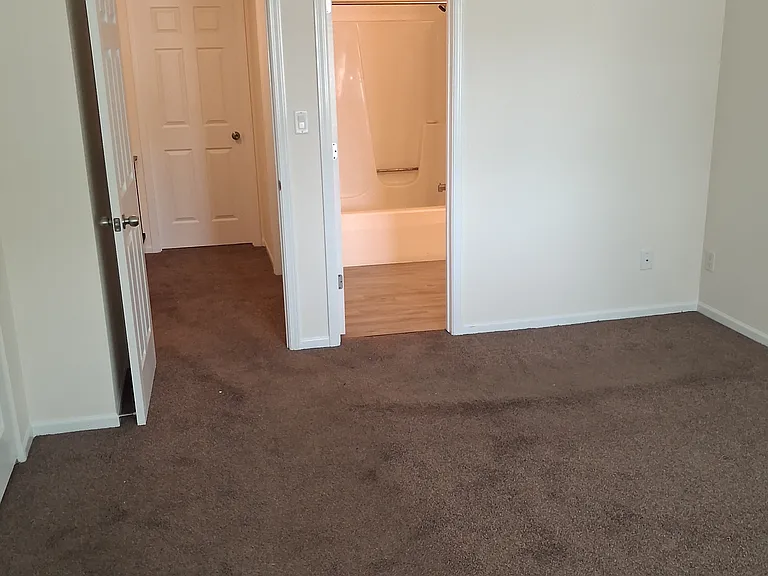 7584 Whitcomb St #B — Photo 12