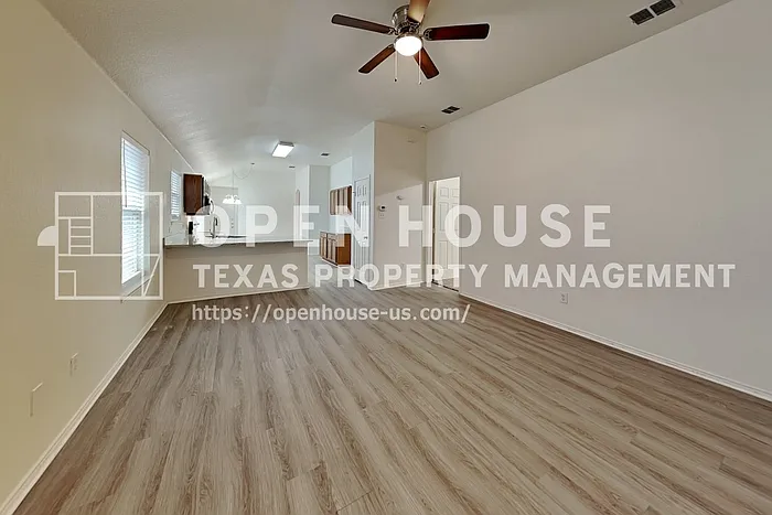4 bed, 2.0 bath, 1543 sqft, $2,100 — Photo 3