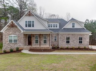 5935 Manor View Ln, Flowery Branch, GA 30542