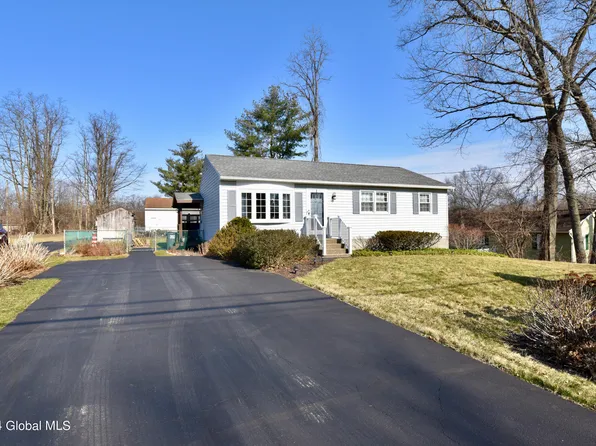 177 Nutwood Avenue, Colonie, NY 12304