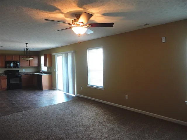 333 Parrott Ct — Photo 6