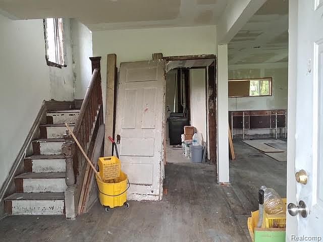 2nd image of 9390 Schiller St